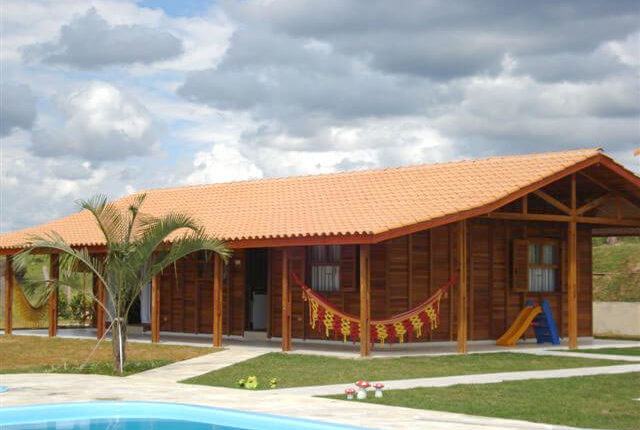 Casa de madeira com 3 dormitórios - Servbem - Boncasa Express